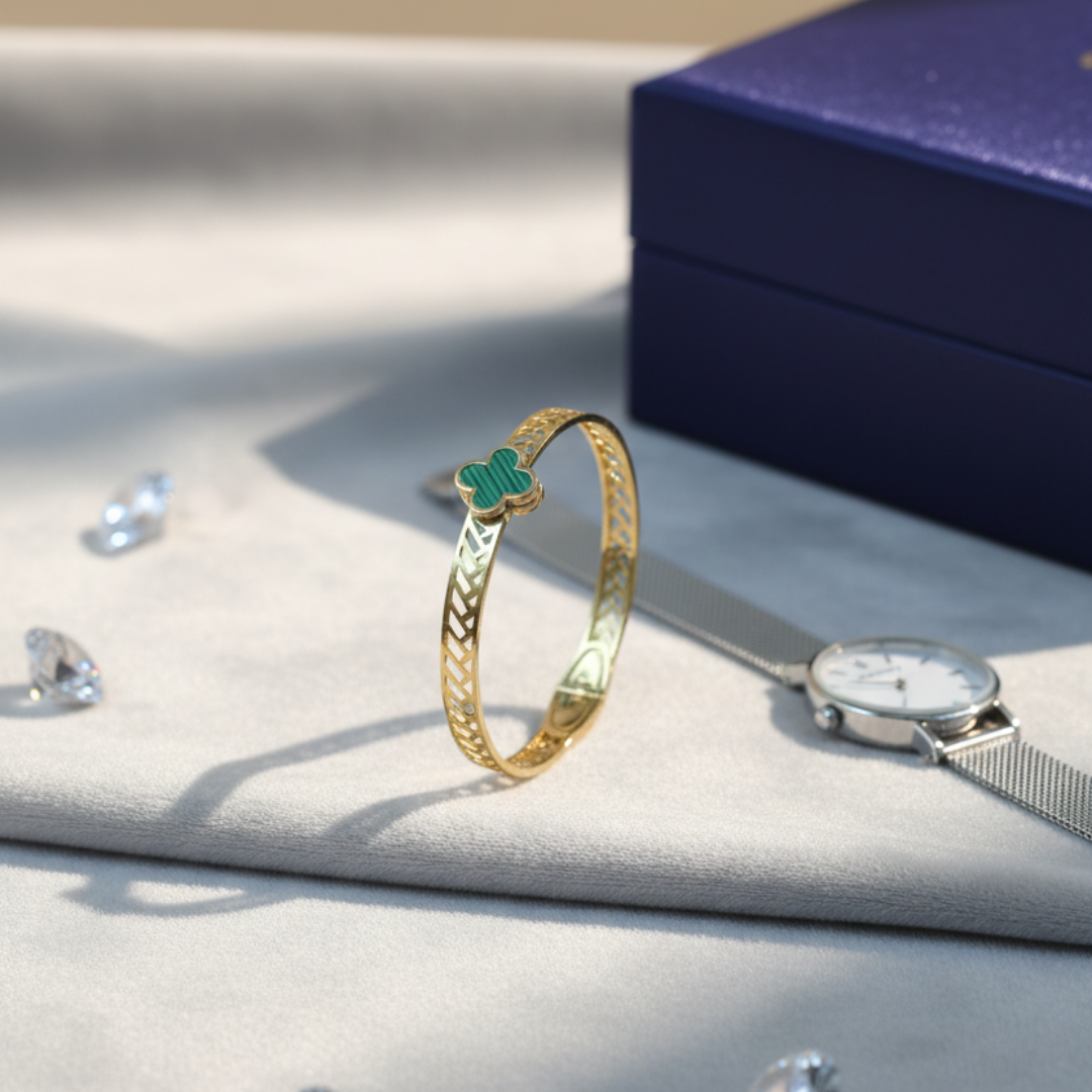 Gold Plated Green Clover Stone Bracelet
